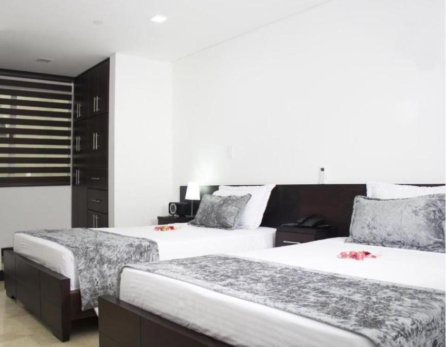 Hotel Lleras Express Медельин Экстерьер фото