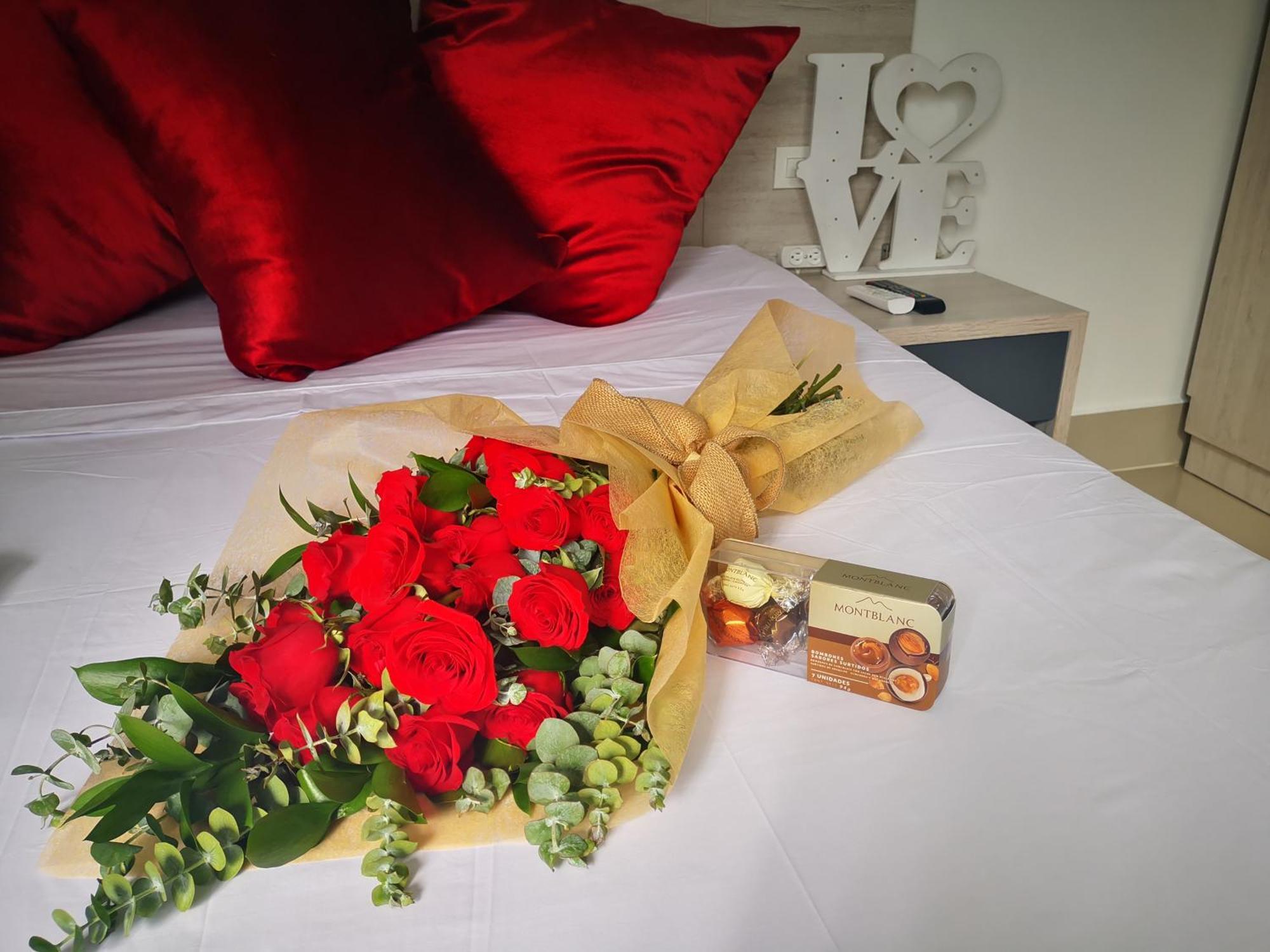 Hotel Lleras Express Медельин Экстерьер фото