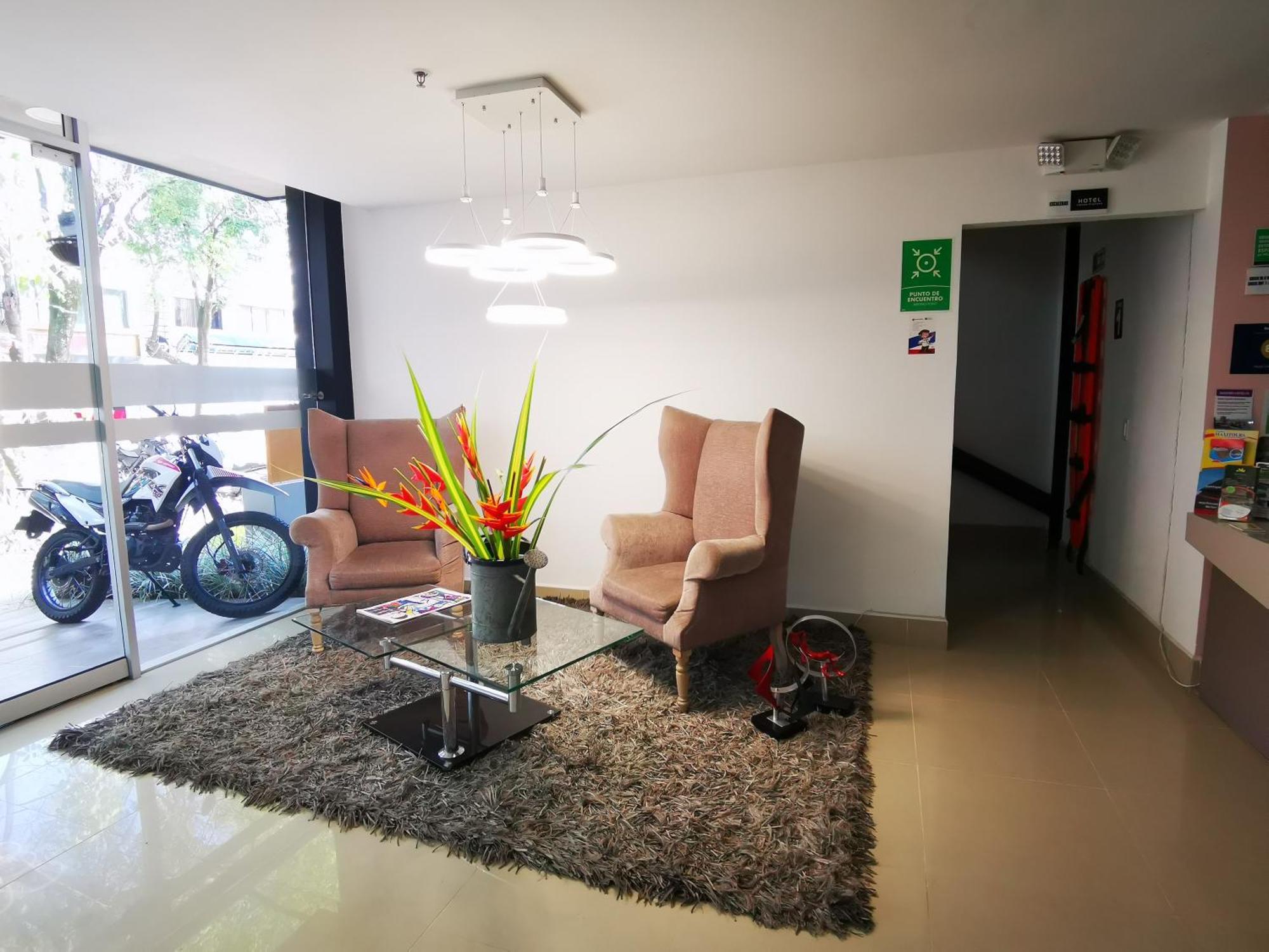 Hotel Lleras Express Медельин Экстерьер фото