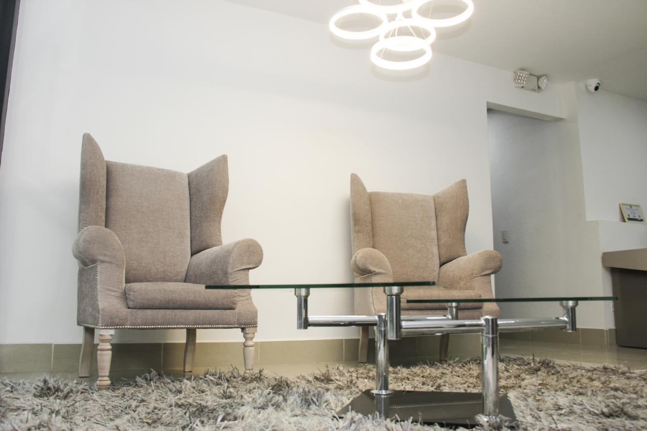 Hotel Lleras Express Медельин Экстерьер фото